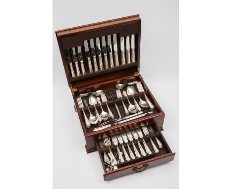 An Elizabeth II silver Dubarry pattern flatware service, maker United Cutlers Ltd, Sheffield,1993: includes, twelve table kni