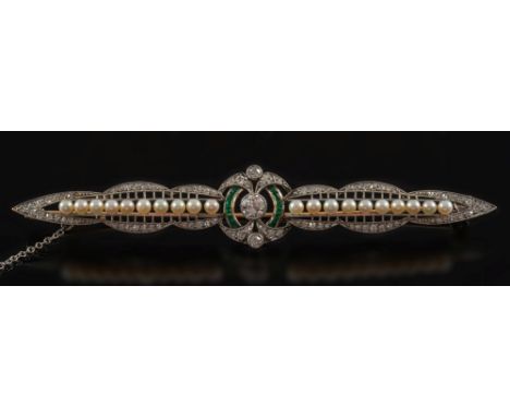 A Belle Epoque diamond, cultured pearl and emerald bar brooch: with central, old European-cut diamond approximately 0.40ct, m