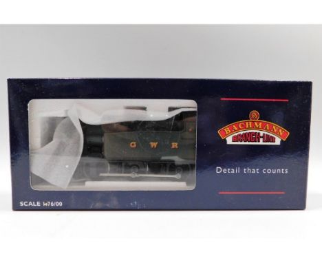 A boxed Bachmann OO gauge engine 32-075 Class 56XX Tank 5667 GWR Green