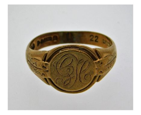 A 9ct gold signet ring, monogrammed, size R, 4.52g, a/f