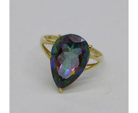 A 9ct gold and pear shaped mystic topaz ring, weight 1.7g, size N