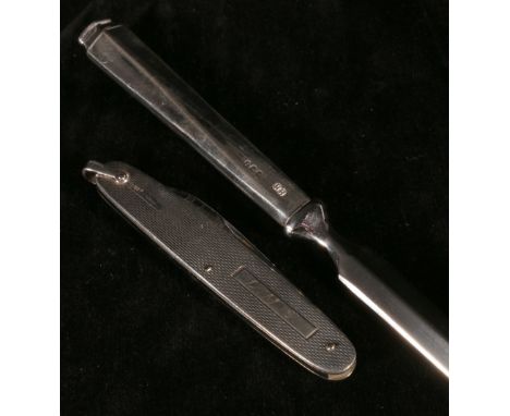 Paper knife with silver handle and an engine turned pen knife (2)