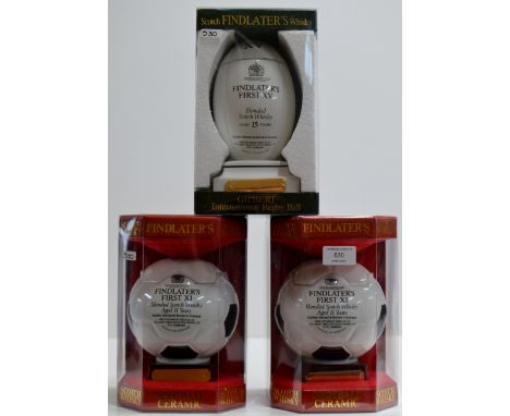 A NOVELTY FINDLATER'S SCOTCH WHISKY FIRST XV AGED 15 YEARS WHISKY DECANTER MODELLED AS A RUGBY BALL &amp; WITH PRESENTATION B