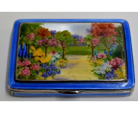 A FINE ART DECO STERLING SILVER &amp; GUILLOCHE ENAMEL CIGARETTE CASE WITH LONDON IMPORT ASSAY MARKS, MAKER INITIALS G.S &amp