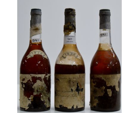 3 VINTAGE BOTTLES OF HUNGARIAN TOKAJI WINE FROM THE 1920'S