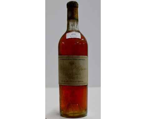 A VINTAGE BOTTLE OF CHATEAU D' YQUEM 1950 LUR SALUCES WINE