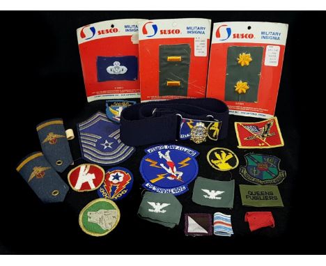 Militaria - British Army, A Queens Regiment Belt, modern; a pair of Royal Air Force flying officer epaulettes; various Unit P