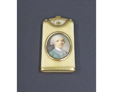 Good antique ivory and gold mounted notebook, centrally decorated with bust portrait of a gentleman in a court wig and mounte