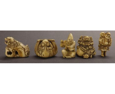 Group of five Japanese stained ivory netsuke (5)