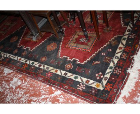 A Hamadan carpet 311 x 192cm