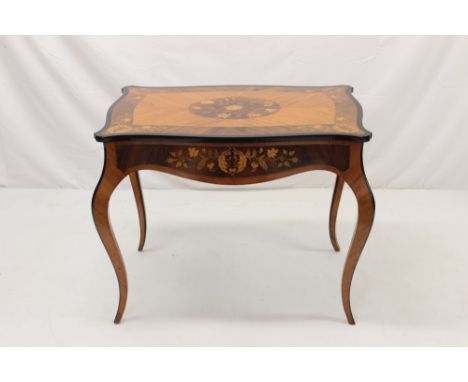 Fine quality early Victorian satinwood and marquetry inlaid serpentine centre table by C. Hindley &amp; Sons, 31 &amp; 32 Ber