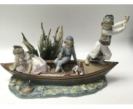 A large, limited edition Lladro figure group, 'Valencia Cruise', produced in 1991, run of 1000 only.Approx 28x44cm, lacking p