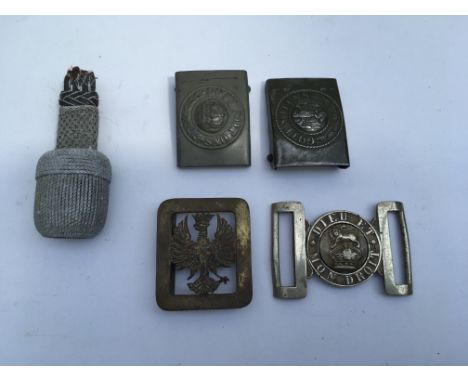 A group of first and Second World War buckles to include Prussian, German and English examples.