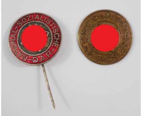 Nationalsozialistische Deutsche Arbeiterpartei (NSDAP)  2 Mitgliedsabzeichen, original?  emaillierte Ausführung, undeutlich p