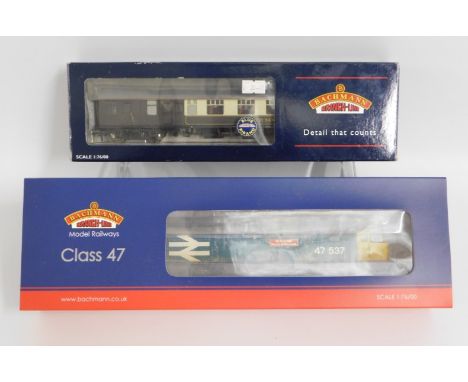 A boxed 00 gauge Bachmanm Branch Line 31-662Z Class 47 47537 'Sir Gweynedd/County Gewynedd ' (Weathered) twinned with a boxed