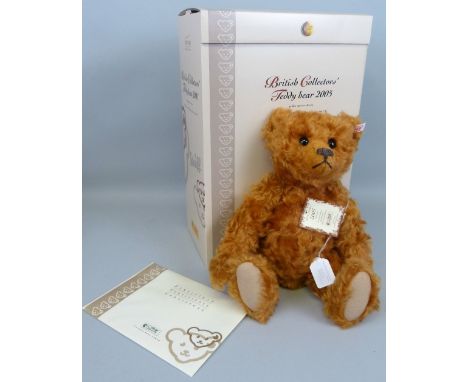 A Steiff limited edition British Collectors' Teddy Bear 2005 with growler mechanism, No.608/4000, 40cm high, boxed with certi