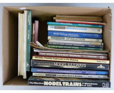 A collection of over thirty books, booklets and pamphlets on model railways including The Story of Wrenn, Model Railway Manua