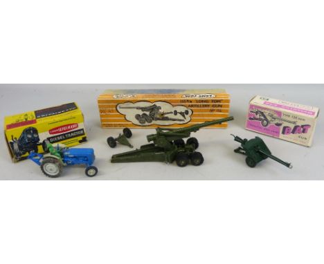Britains - Fordson Super Major Diesel Tractor, numbered 9525 but probably 9527, boxed with inner stand containing sacks, milk