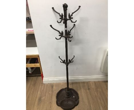 METAL COAT AND STICK STAND