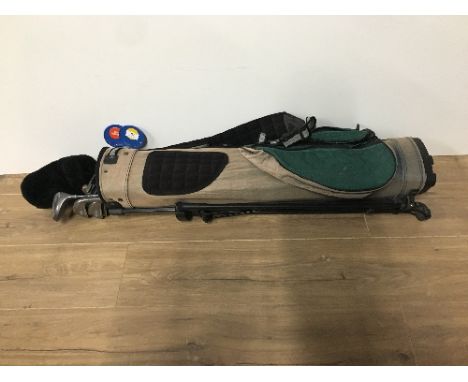 VINTAGE GOLF BAG AND CLUBS