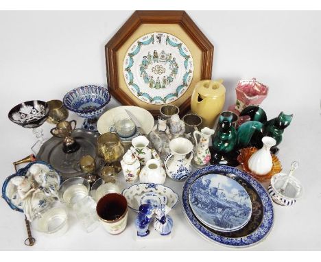 Lot comprising ceramics to include Wedgwood, Royal Worcester, Spode, Royal Crown Derby and similar, glassware, metal ware and