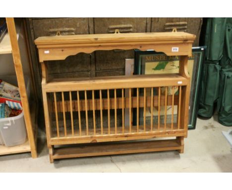 Large Pine Hanging Plate Rack and Shelf Unit, 90cms wide x 80cms high
