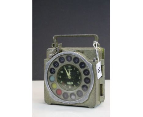 Vintage "Junior" Pigeon Racing Clock, 15 jewels with carry handle to top, measures approx 18 x 15 x 8.5cm to include the hand