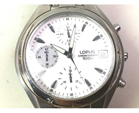 MILITARY ISSUE: LORUS CHRONOGRAPH WRIST WATCH, the dial with broad arrow and T mark, numbered 2428-922