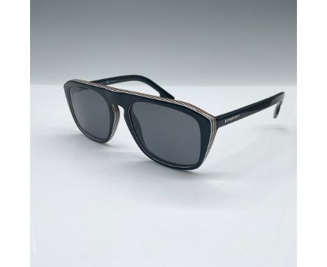 Crafted from lightweight yet durable acetate, these distinctive frames feature rims that extend slightly outward for a unique
