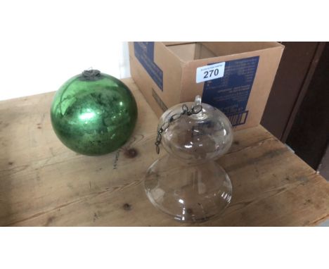  Sale Item:    BOX GLASS FLY CATCHER &amp; GLOBE (AF)  Vat Status:   No Vat   Buyers Premium:  This lot is subject to a Buyer