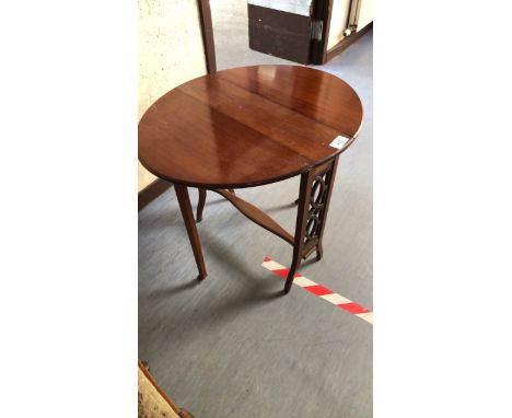  Sale Item:    SUTHERLAND TABLE (AF)   Vat Status:   No Vat   Buyers Premium:  This lot is subject to a Buyers Premium of 15%