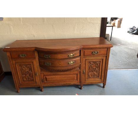  Sale Item:    OAK SIDEBOARD   Vat Status:   No Vat   Buyers Premium:  This lot is subject to a Buyers Premium of 15% + Vat @