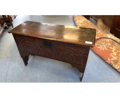  Sale Item:    EARLY OAK COFFER (AF)   Vat Status:   No Vat   Buyers Premium:  This lot is subject to a Buyers Premium of 15%