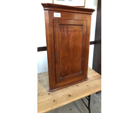  Sale Item:    MAHOGANY CORNER CABINET (AF)   Vat Status:   No Vat   Buyers Premium:  This lot is subject to a Buyers Premium