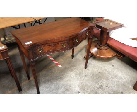  Sale Item:    GEORGIAN MAHOGANY SERPENTINE CONSOLE TABLE (AF)  Vat Status:   No Vat   Buyers Premium:  This lot is subject t