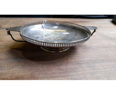  Sale Item:    SILVER DISH (AF)   Vat Status:   No Vat   Buyers Premium:  This lot is subject to a Buyers Premium of 15% + Va