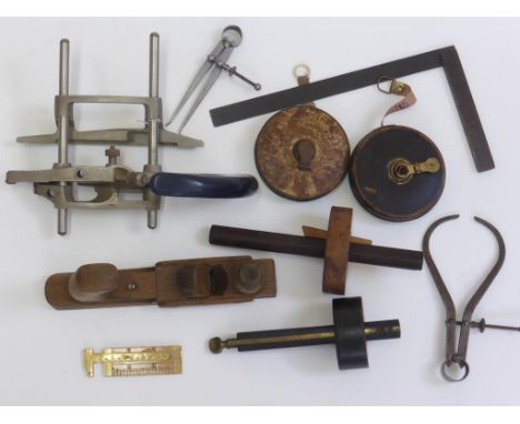 MISC. TOOLS INC. RECORD PLANE, ONE OTHER WOODEN DITTO, 2 SCRIBES, LAWN TENNIS AND ONE OTHER TAPE MEASURE ETC.