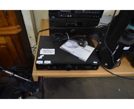 CAMBRIDGE AUDIO AMPLIFIER