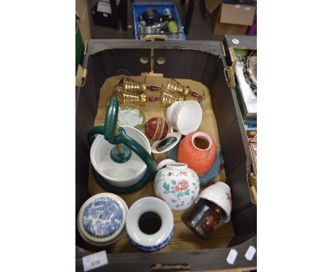 BOX OF VARIOUS ASSORTED CERAMICS, GLASS LIGHT SHADE ETC