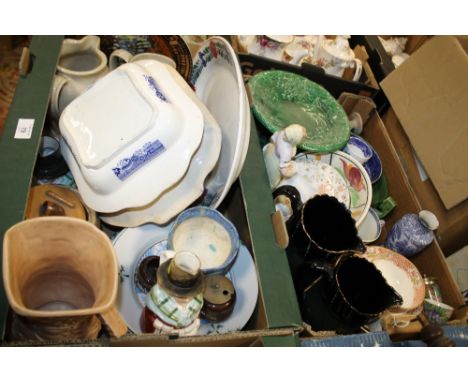 TWO TRAYS OF ASSORTED CERAMICS TO INCLUDE A ROYAL DOULTON JUG, ROYAL WORCESTER ETC