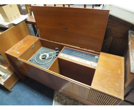 A TEAK CASED VINTAGE RADIOGRAMME