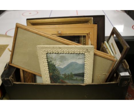 A TRAY OF VINTAGE PICTURE FRAMES ETC.