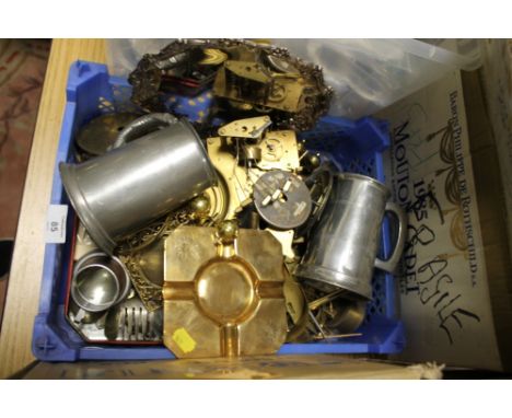 A TRAY OF VINTAGE CLOCK PARTS AND METALWARE ETC