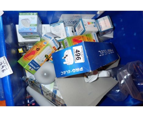 Box of mixed light bulbs 