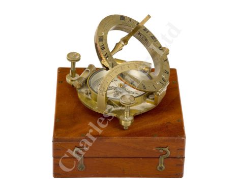 A 2¼IN. COMPASS SUNDIAL BY ELLIOTT BROS, STRAND, LONDON, CIRCA 1850 the chapter ring signed as per title with black-filled Ro