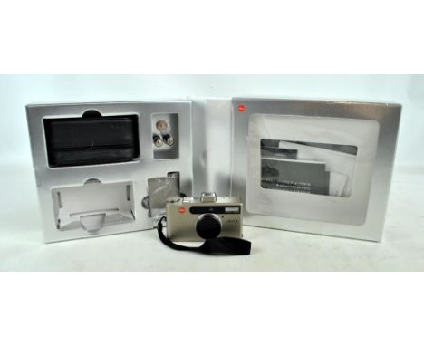 LEICA; a boxed Minilux Zoom highlight set comprising camera body, flash and case numbered 18065 to box exterior. CONDITION RE