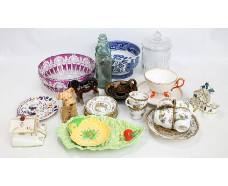 A small group of ceramics to include a set of six Spode Copland 'Chelsea' pattern coffee cups and saucers, manufactured for H