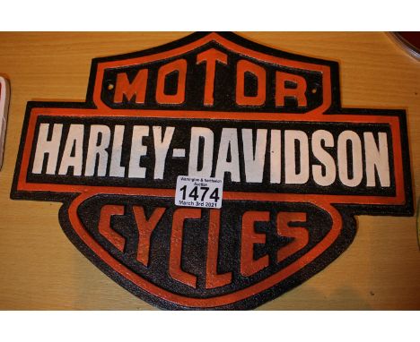 Cast iron Harley Davidson Motorcycles sign, L: 34 cm. P&amp;P Group 2 (£18+VAT for the first lot and £3+VAT for subsequent lo