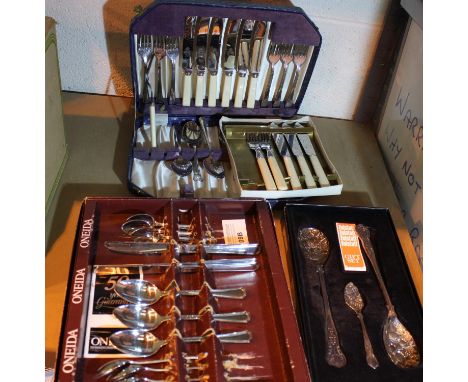 Selection of cased cutlery sets. P&amp;P Group 2 (£18+VAT for the first lot and £3+VAT for subsequent lots) 