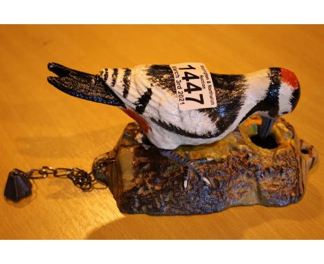 Cast iron Woodpecker door knocker, L: 20 cm. P&amp;P Group 2 (£18+VAT for the first lot and £3+VAT for subsequent lots) 